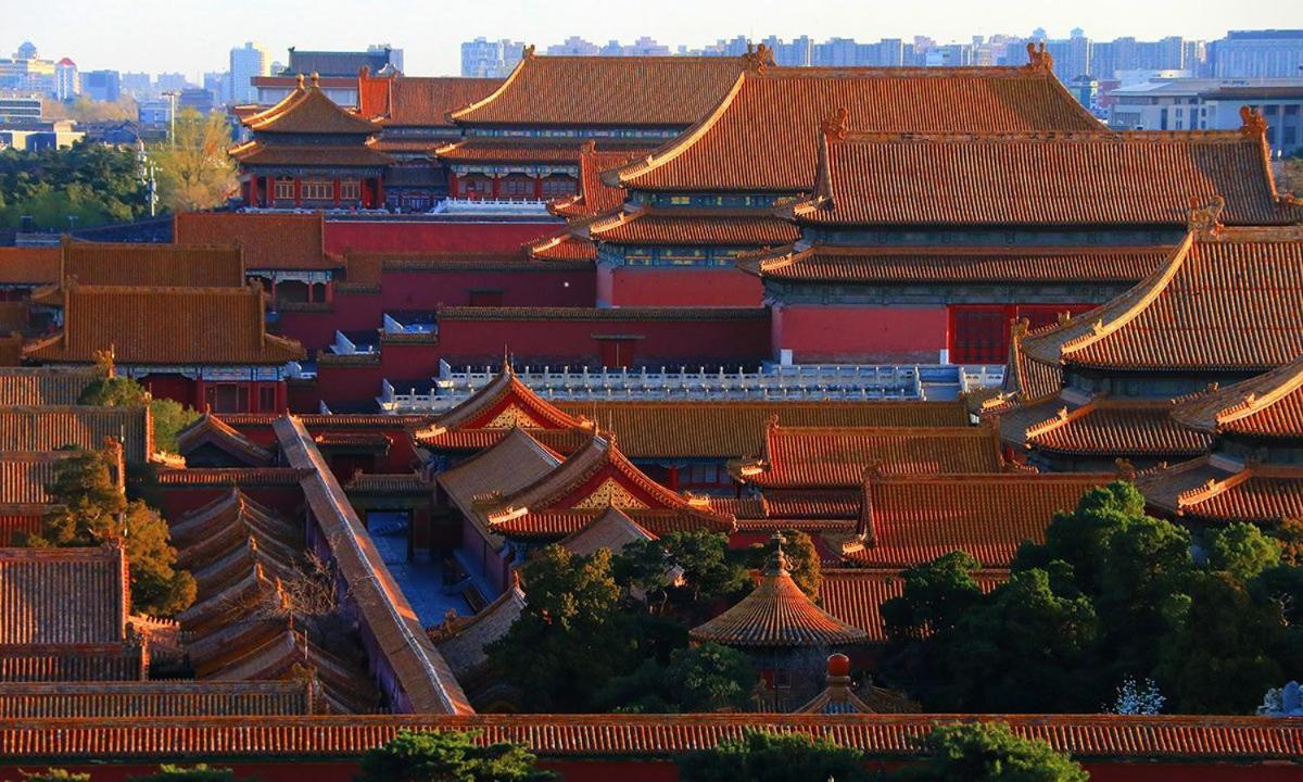 The East Hotel-Very Close To The Drum Tower,The Lama Temple,Houhai Bar Street,And The Forbidden City,There Are Many Old Beijing Traditional Hutongs Around The Hotel ,Experience The Culture Of Old Beijing Hutongs,Near Exit A Of Shichahai On Metro Line Εξωτερικό φωτογραφία